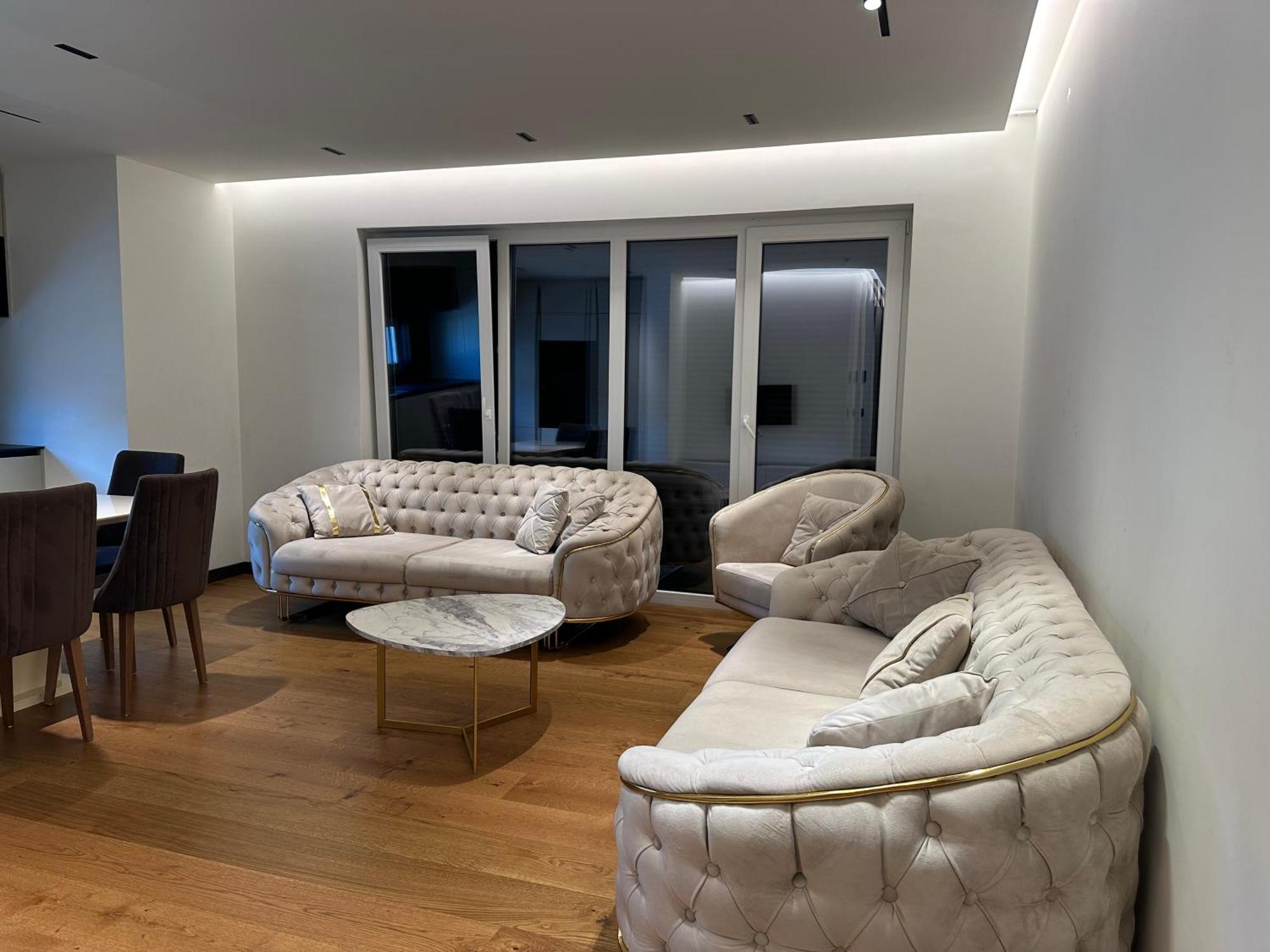 Skyline Exclusive Apartment Peje Exterior photo