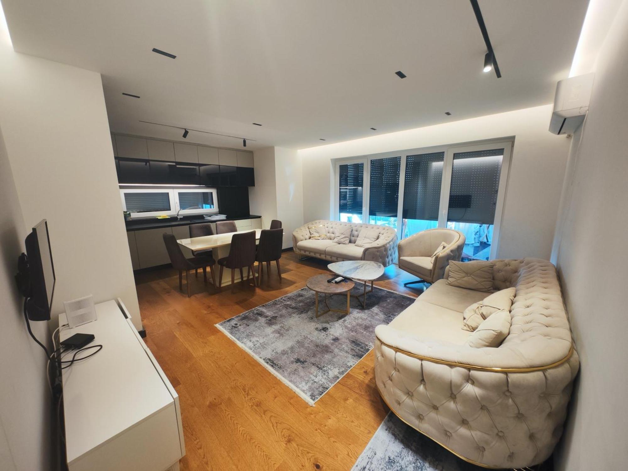 Skyline Exclusive Apartment Peje Exterior photo